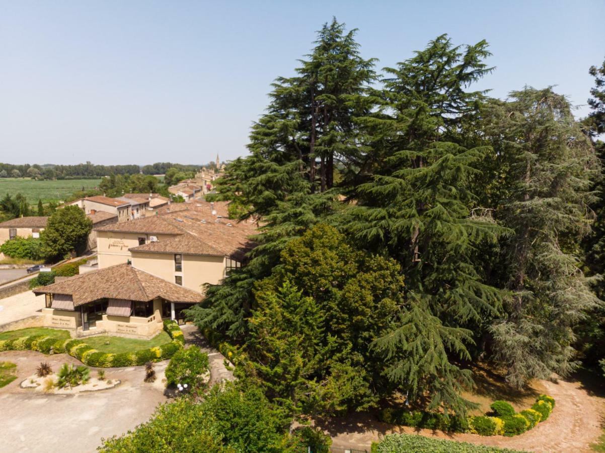 Hotel Restaurant Du Chateau De La Tour Béguey Kültér fotó